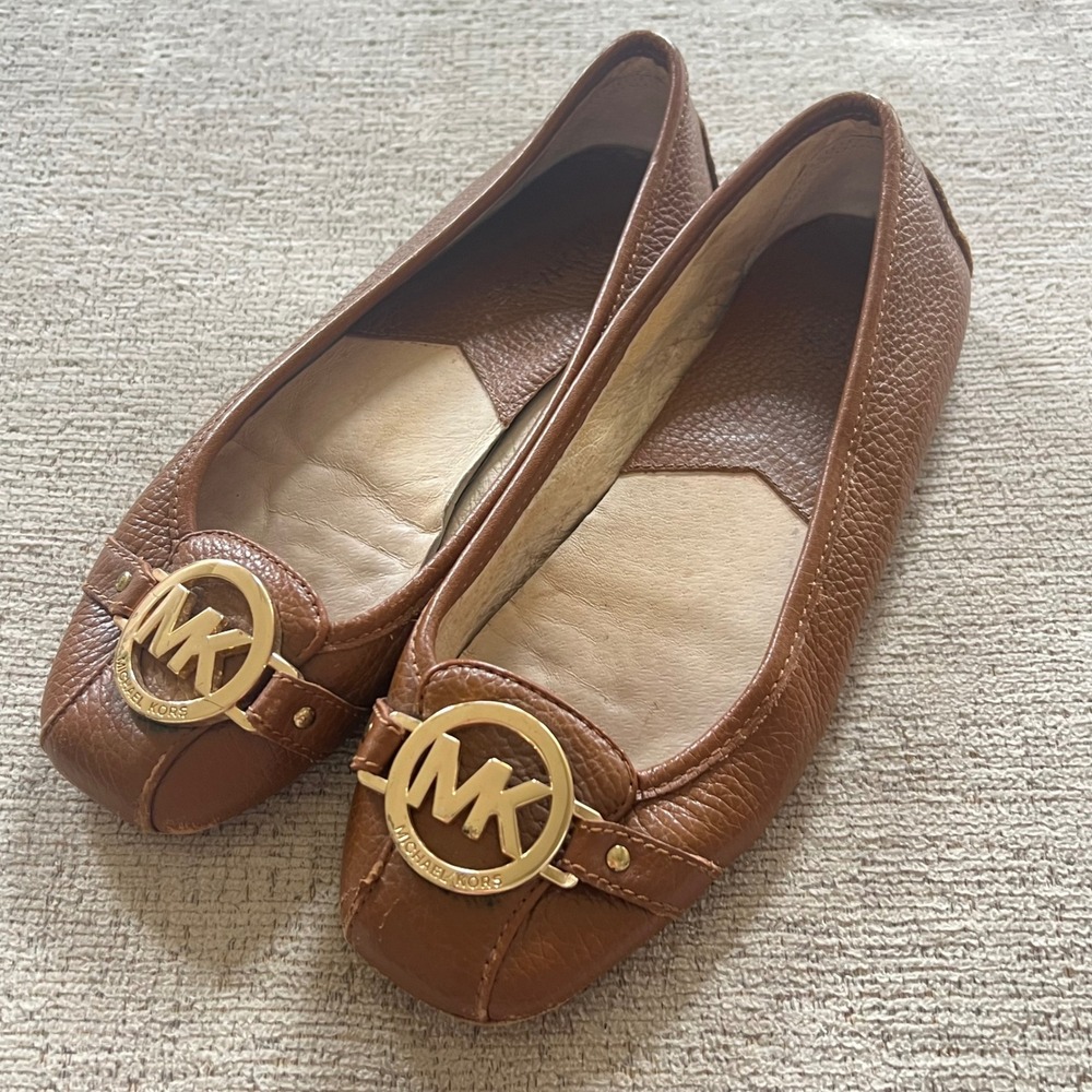 Michael Kors Fulton Luggage Brown Leather Moccasin Flats Gold MK Logo Size 6M